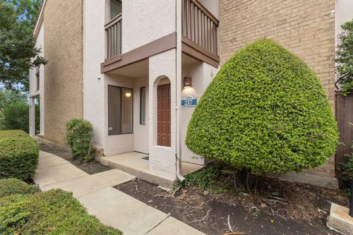 217-563 Ranch Trl, Irving, TX, 75063-4175 | Card Image