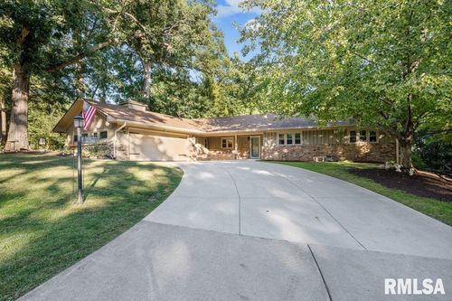 3235 29th Avenue Ct, Rock Island, IL, 61201-5554 | Card Image