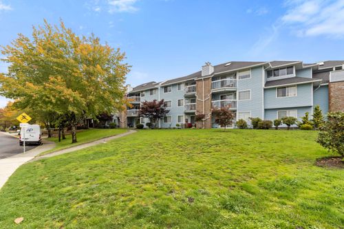 218-11510 225 St, Maple Ridge, BC, V2X9Y3 | Card Image