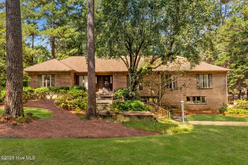 2 Parson Rd, Pinehurst, NC, 28374-8954 | Card Image