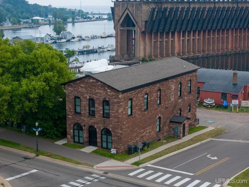 3-311 S Lakeshore Boulevard, Marquette, MI, 49855 | Card Image