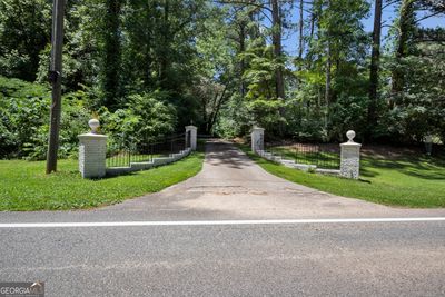 4505 Cochran Mill Road, House other with 4 bedrooms, 2 bathrooms and 5 parking in Fairburn GA | Image 2