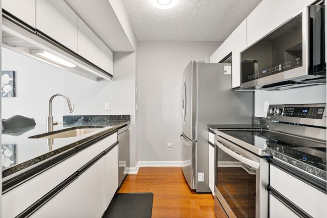 88B - 1814 Bennigan Dr, Condo with 2 bedrooms, 2 bathrooms and null parking in Hilliard OH | Image 13