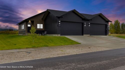 813 Booshway St, Driggs, ID, 83422-4938 | Card Image