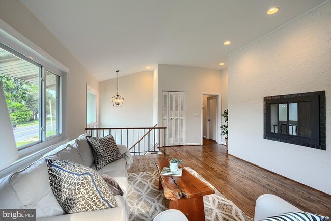 927 Cromwell Bridge Rd, House other with 3 bedrooms, 3 bathrooms and null parking in TOWSON MD | Image 13