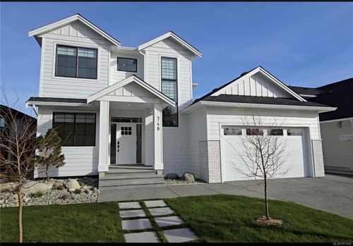 748 Beaver Creek Blvd, Campbell River, BC, V9H0G4 | Card Image