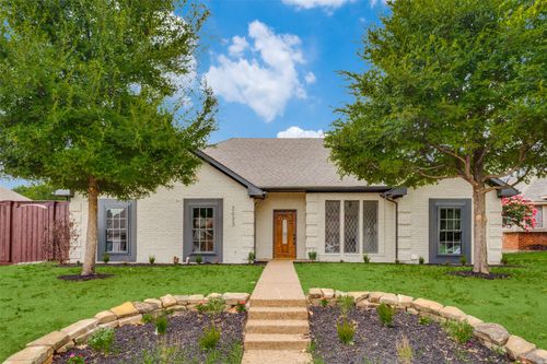 2633 Pickwick Ln, Plano, TX, 75093-3530 | Card Image
