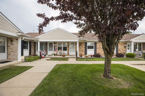18360 Rudgate St, Southgate, MI, 48195-2871 | Card Image