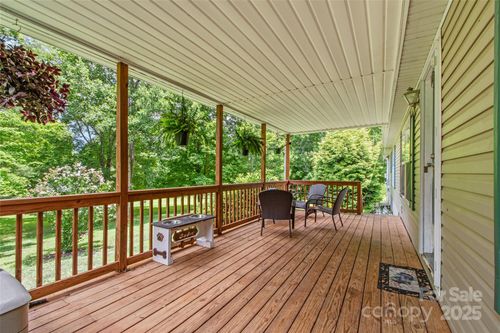 241 Upper Browns Creek Rd, Burnsville, NC, 28714-8594 | Card Image