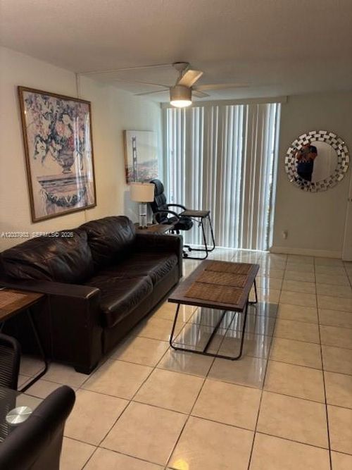 127-210 172nd St, Sunny Isles Beach, FL, 33160-3439 | Card Image