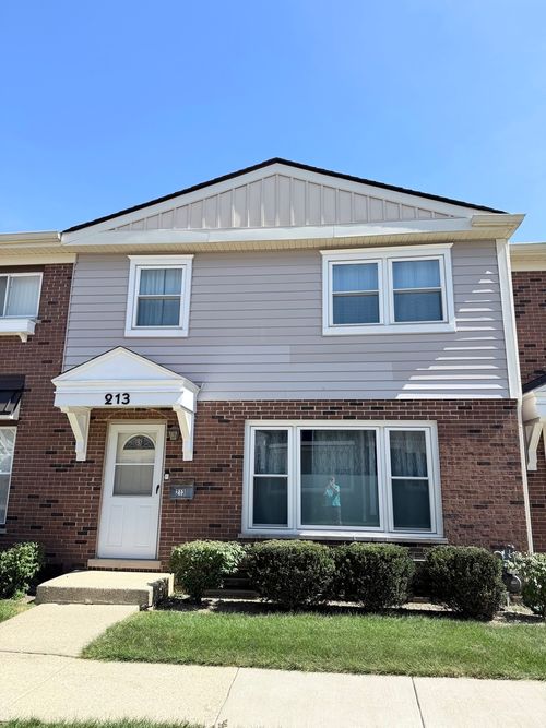213 Frederick Pl, Wood Dale, IL, 60191-1825 | Card Image