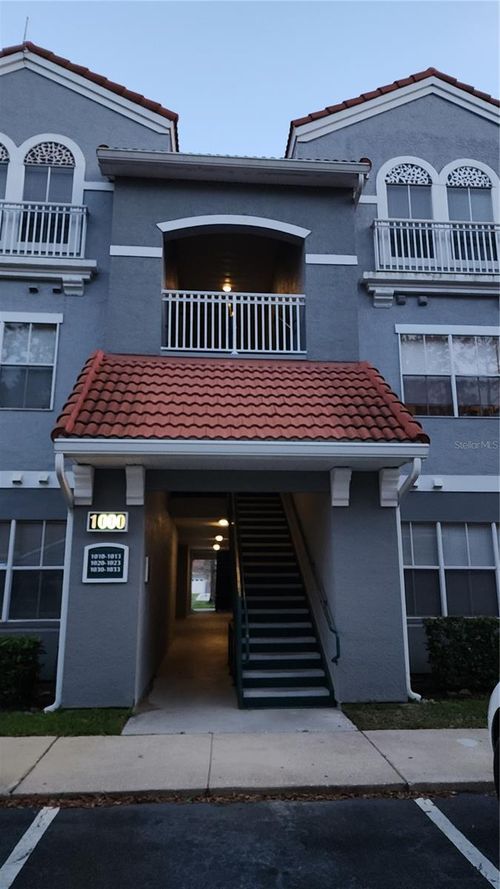 1033-18001 Richmond Place Dr, TAMPA, FL, 33647-1749 | Card Image