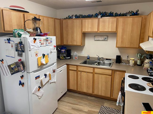 408 - 402 W Pine St, Home with 8 bedrooms, 4 bathrooms and 8 parking in West Point NE | Image 5