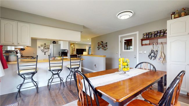 Breakfast Nook | Image 29