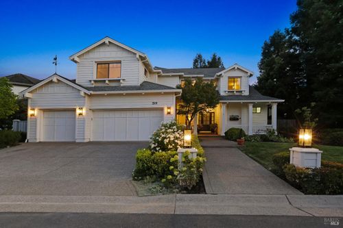 319 Jester Ct, Petaluma, CA, 94954-8509 | Card Image