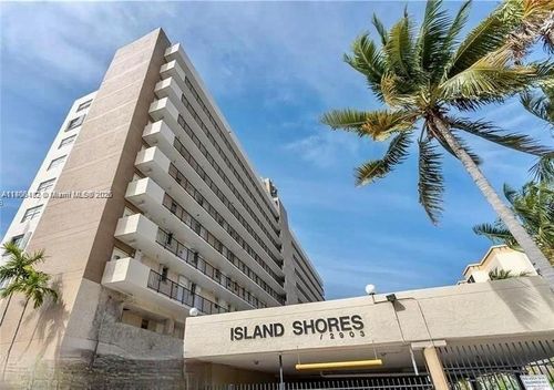 apt-906-2903 Ne 163rd St, North Miami Beach, FL, 33160-4447 | Card Image
