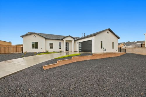 601 Acoma Dr, Belen, NM, 87002-2701 | Card Image