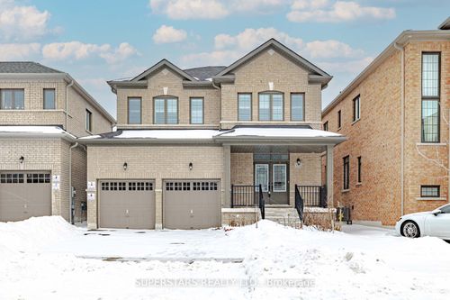 152 Markview Rd, Whitchurch Stouffville, ON, L4A5B2 | Card Image