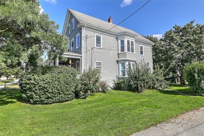 156 Mount Hope Avenue, Home with 6 bedrooms, 2 bathrooms and 9 parking in Bristol RI | Image 2