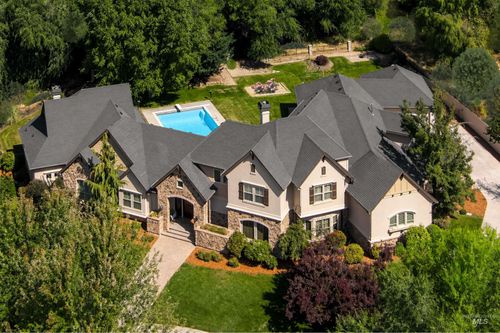 1450 E Covey Run Ct, Eagle, ID, 83616-4274 | Card Image