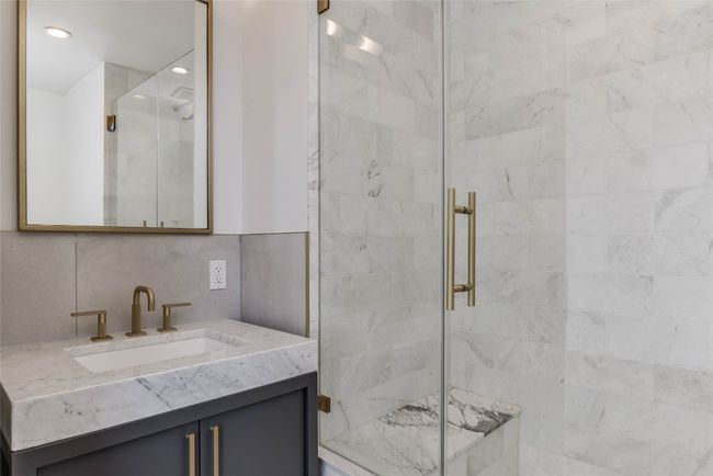 APT-2002 - 70 Rainey St, Condo with 2 bedrooms, 2 bathrooms and 2 parking in Austin TX | Image 10