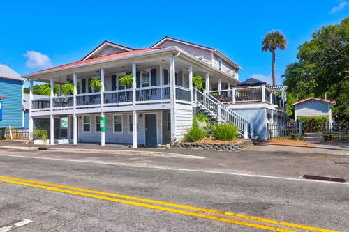 118 E Ashley Ave, Folly Beach, SC, 29439 | Card Image