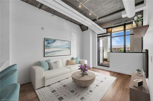 221-120 Huron St, Guelph, ON, N1E0T8 | Card Image