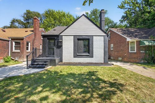 10822 Mckinney St, Detroit, MI, 48224-1834 | Card Image