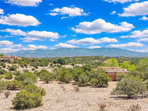 10 Primrose Cir, Santa Fe, NM, 87506-9500 | Card Image