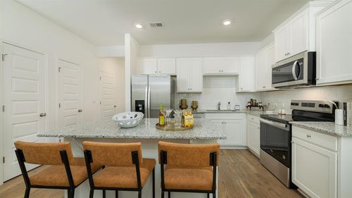 2815 Georgia Aster Way Nw, Atlanta, GA, 30318-6897 | Card Image