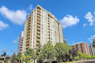 PH208 - 260 Doris Ave, Condo with 2 bedrooms, 2 bathrooms and 1 parking in North York ON | Image 2