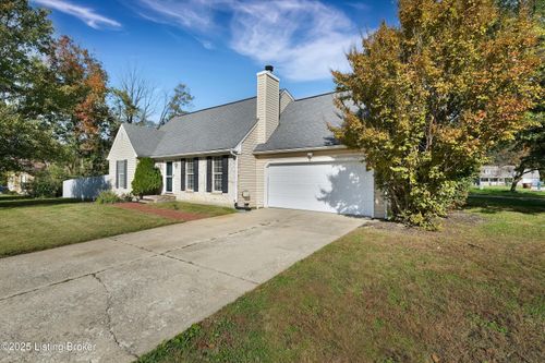 8123 Avanti Way, Louisville, KY, 40291-4755 | Card Image