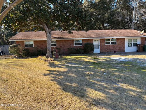 3 Bainbridge Pl, Long Beach, MS, 39560-5306 | Card Image