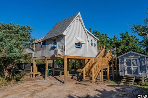 30 Poker Players Rd, Ocracoke, NC, 27960-1359 | Card Image