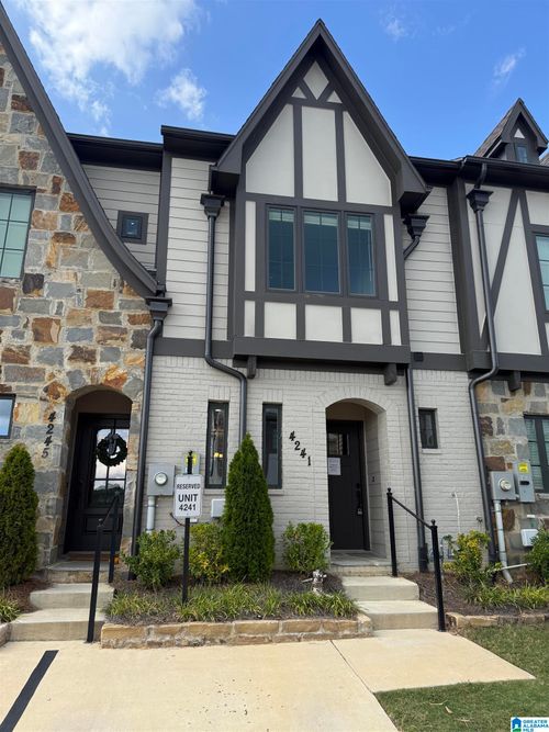 4241 Lennox Dr, Vestavia Hills, AL, 35216-4550 | Card Image