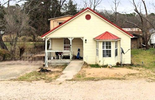 8438 State Highway 19, Winona, MO, 65588-8367 | Card Image