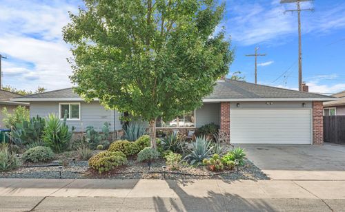 541 S Rose Street, Lodi, CA, 95240 | Card Image