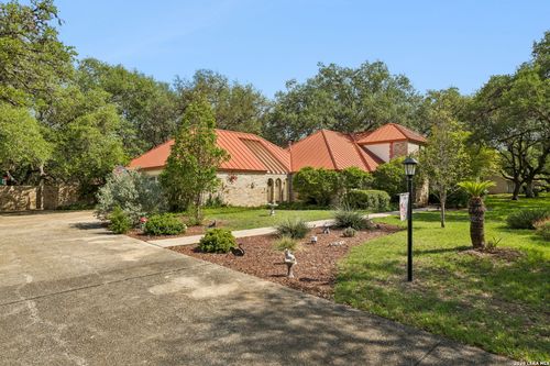 109 Long Bow Rd, Shavano Park, TX, 78231-1210 | Card Image