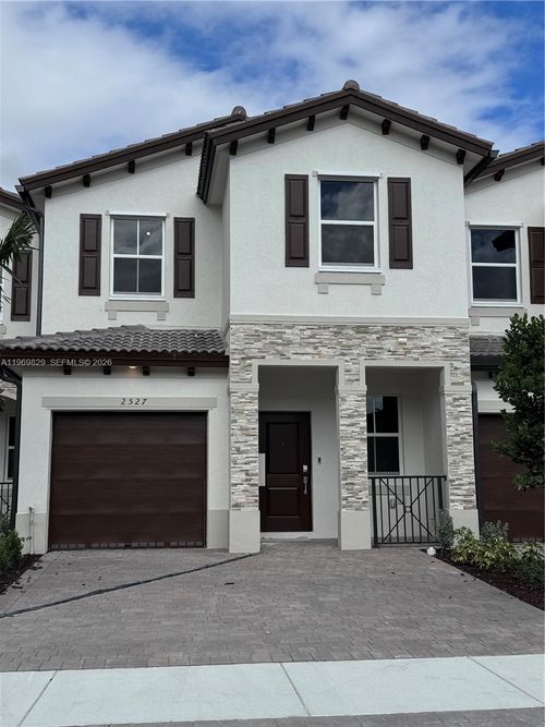 2527 Se 29th St, Homestead, FL, 33035 | Card Image