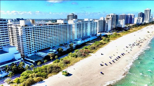 apt-9s-5555 Collins Ave, Miami Beach, FL, 33140-2424 | Card Image