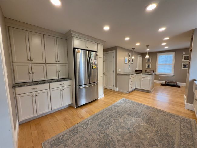 26 Taft Rd, House other with 4 bedrooms, 2 bathrooms and 8 parking in Weymouth MA | Image 8