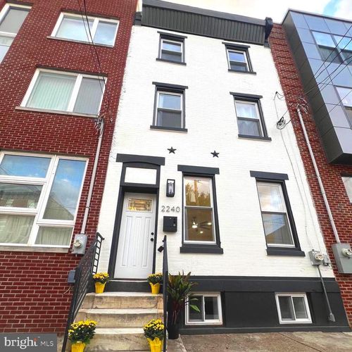 2240 N Howard St, PHILADELPHIA, PA, 19133-3746 | Card Image