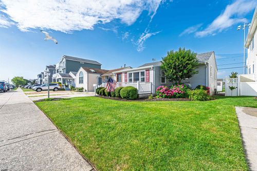 222 40th St S, Brigantine, NJ, 08203-3306 | Card Image