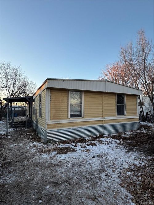 327 Cherry St, Lochbuie, CO, 80603-6401 | Card Image