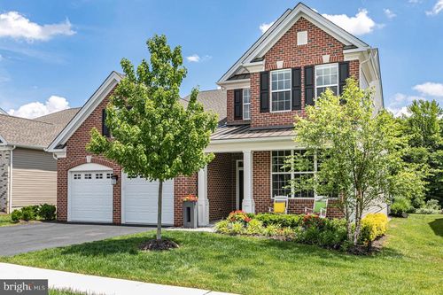 40 Inverness Dr, KENDALL PARK, NJ, 08824-7012 | Card Image