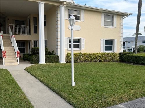 106-670 E Lake Jasmine Cir, Vero Beach, FL, 32962-5708 | Card Image