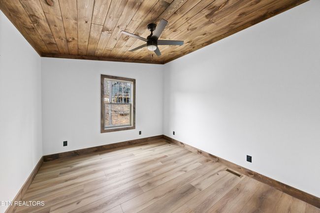 717 Country Oaks Ln, House other with 2 bedrooms, 2 bathrooms and null parking in La Follette TN | Image 18