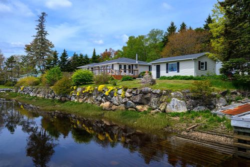 8322 7 Highway, Musquodoboit Harbour, NS, B0J2L0 | Card Image