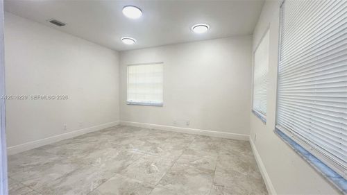 11307-11307 Port St, Hollywood, FL, 33026-1366 | Card Image