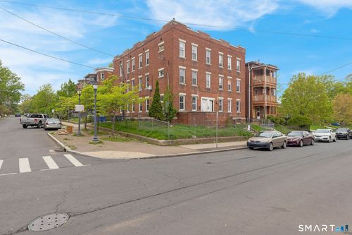 143 Putnam St, Hartford, CT, 06106-1328 | Card Image